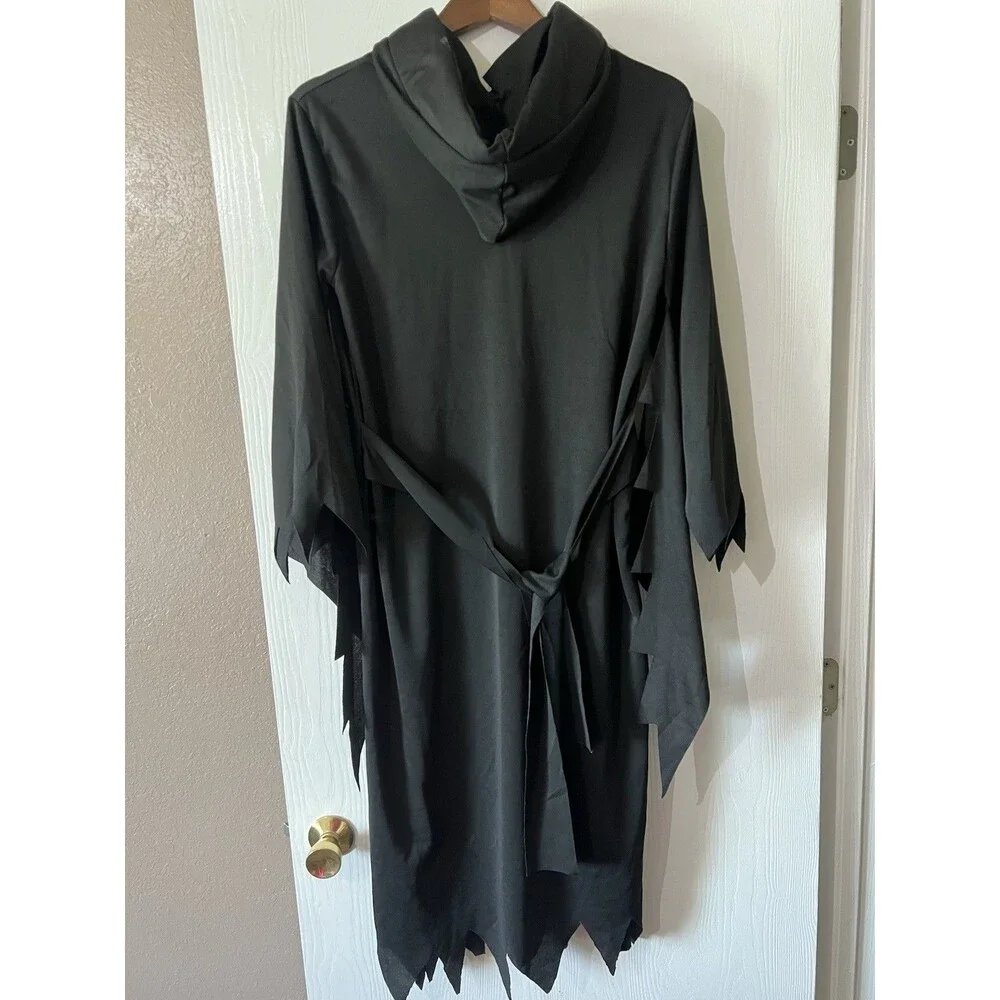 Ghost Face Costume- Includes Black Robe & Mask, One Size HALLOWEEN